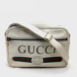 GUCCI Authentic White Messenger Shoulder Bag